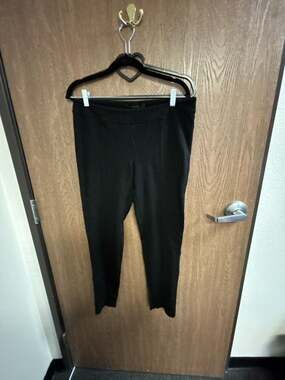 Vertigo Black Ponte Knit Ankle Pants, Size L